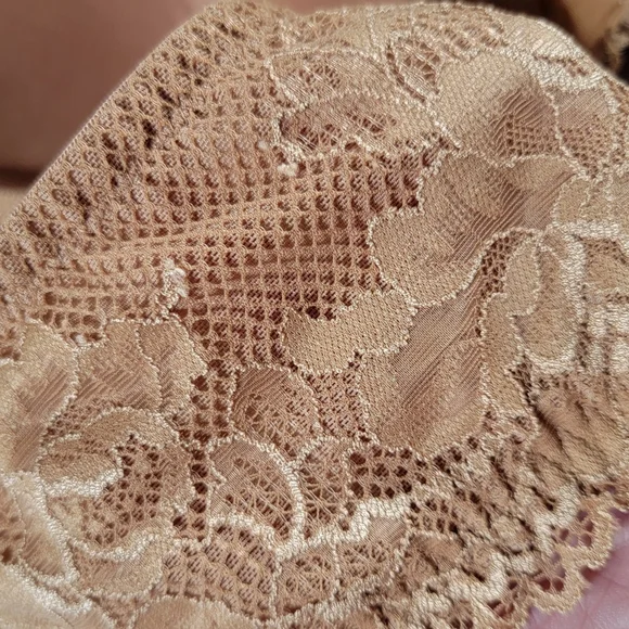 savage x fenty tan lace underwire padded push up bra 42D nwot intimates bras - Picture 9 of 9